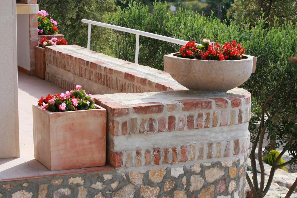 Villa Sol Vinisce Exterior photo