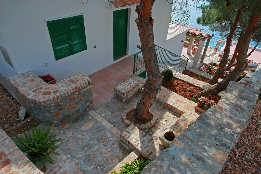 Villa Sol Vinisce Exterior photo